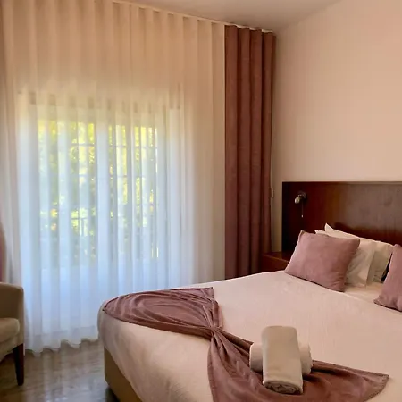 Hotell Louro 3*