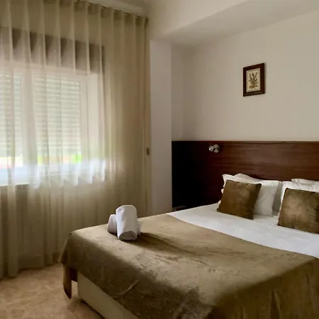 Hotell Louro 3*