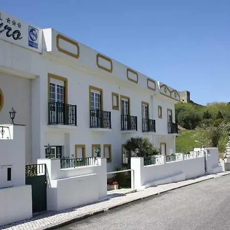 Louro Hotell