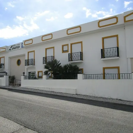 Hotel Louro 3*