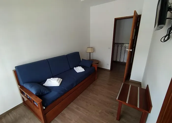 Louro Szálloda 3*